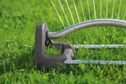 Zraszacz wahadłowy Aqua S 18700-20 Gardena