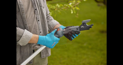 Nożyce akumulatorowe teleskopowe do gałęzi HighCut 360/18V P4A – zestaw