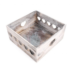 Skrzynka dekoracyjna drewniania z sercami 30x30x13,5